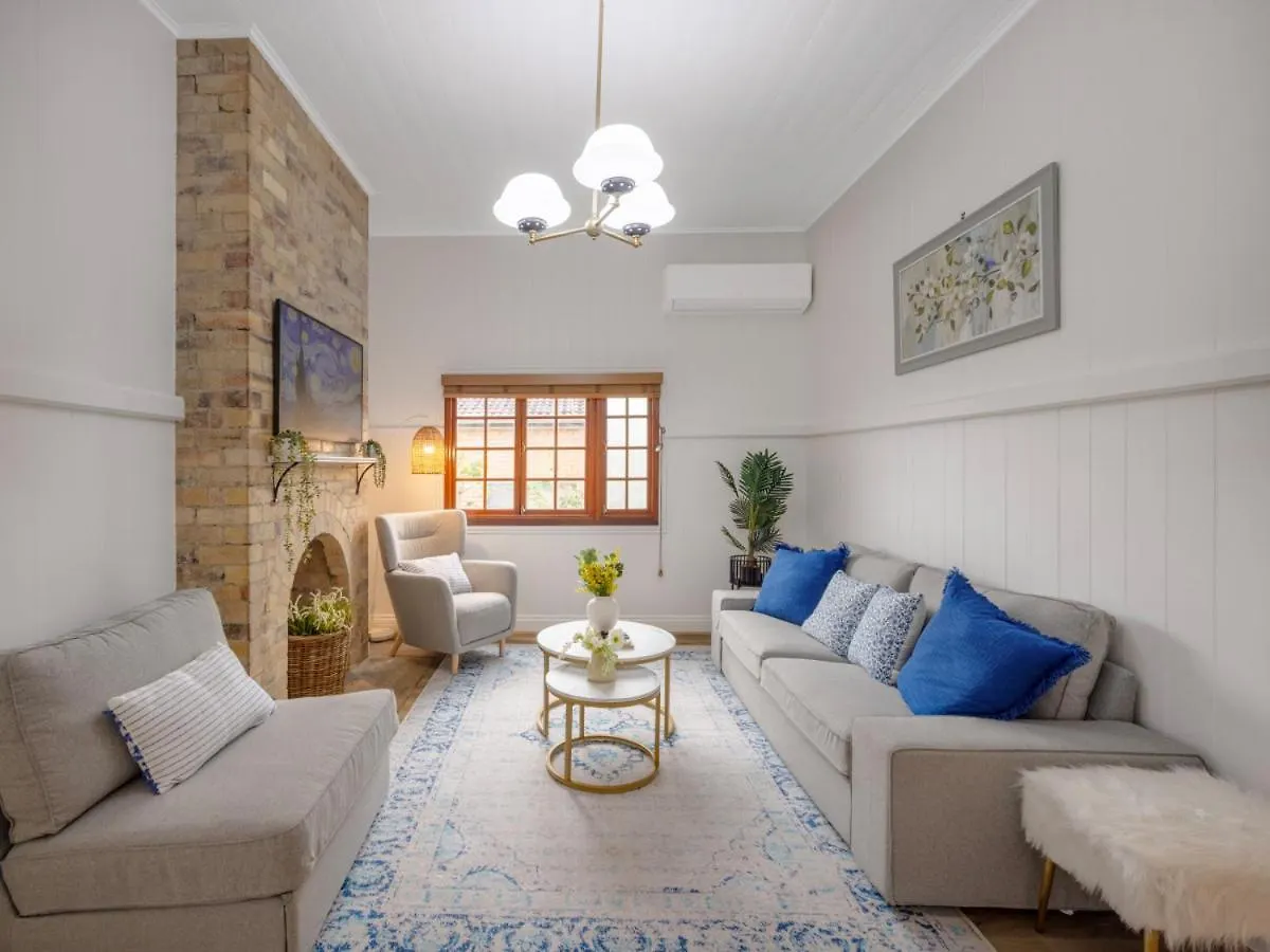 Holiday home Charming 3Br Inner City Haven Highgate Hill Brisbane